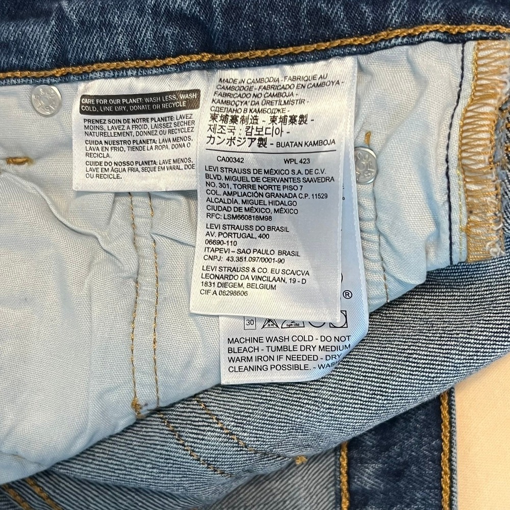Levis 501 Original Fit Jeans Womens 27x30 Medium Wash Straight Leg Button Fly - Picture 8 of 11
